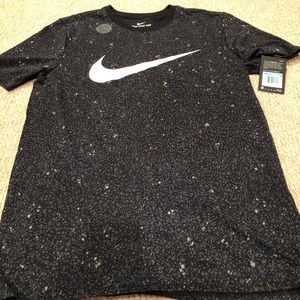 Nike t shirt